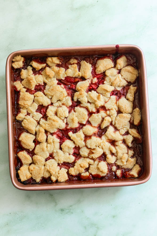 A pan of strawberry shortbread bars
