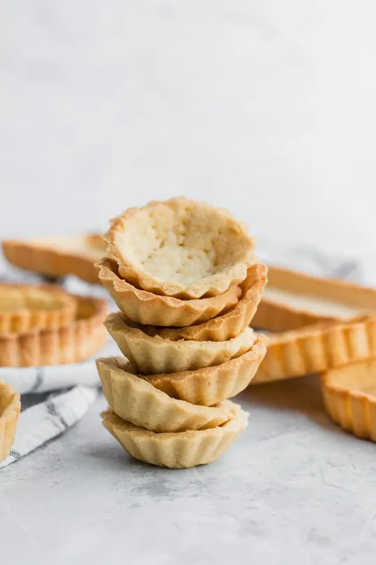 A step by step How To to making the perfect tart shell.