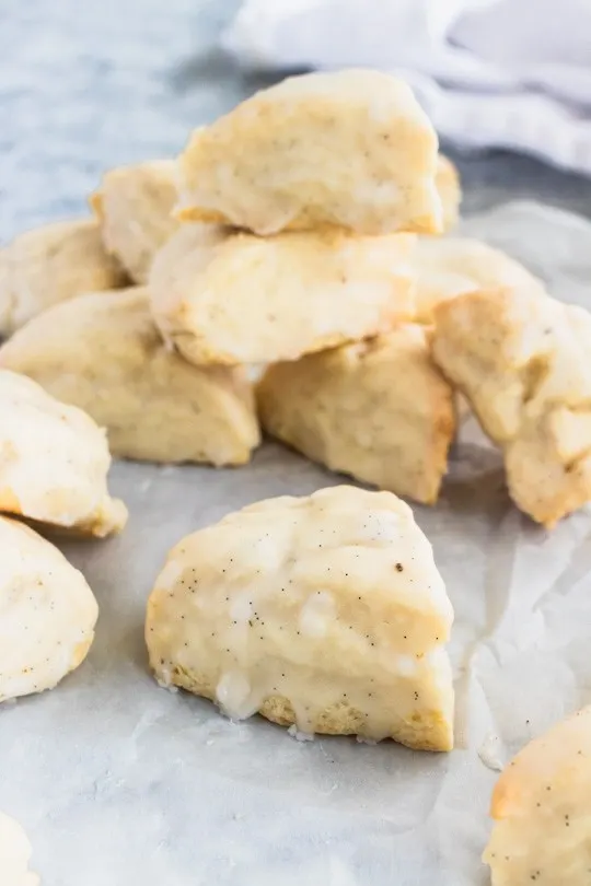 Petite Vanilla Bean Scones