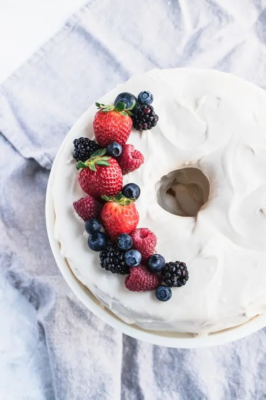 White sour cream pound cake on a plate