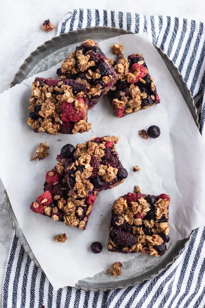 Healthy Berry Breakfast Bars